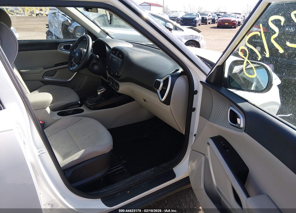 2020 KIA SOUL LX VIN: KNDJ23AU3L7702567