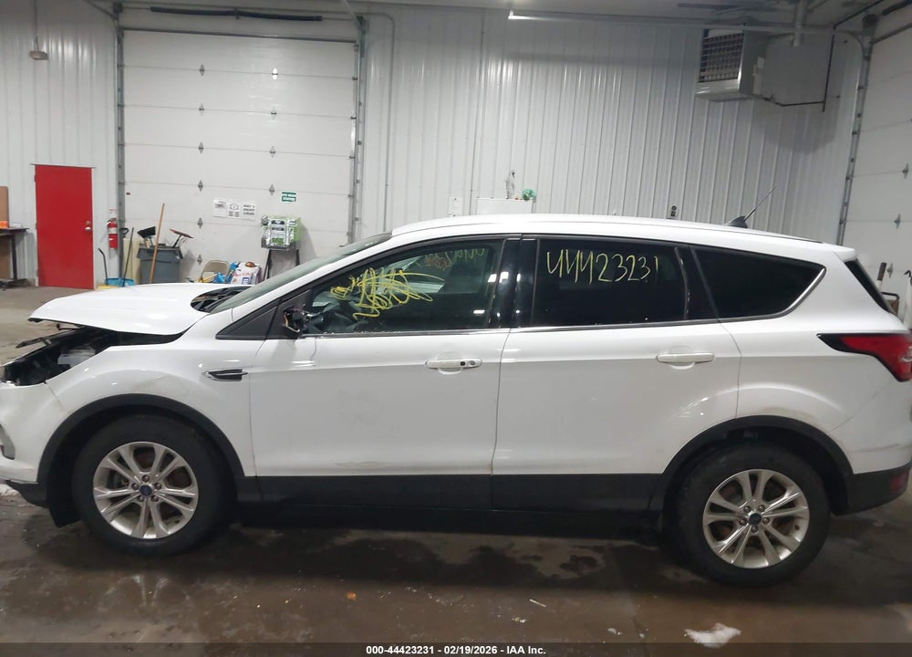 2019 FORD ESCAPE SE VIN: 1FMCU9GD0KUC03945