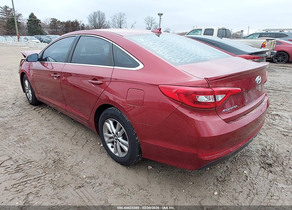 2015 HYUNDAI SONATA SE VIN: 5NPE24AF7FH241284