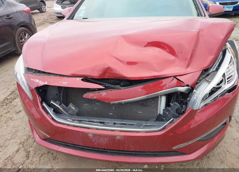 2015 HYUNDAI SONATA SE VIN: 5NPE24AF7FH241284