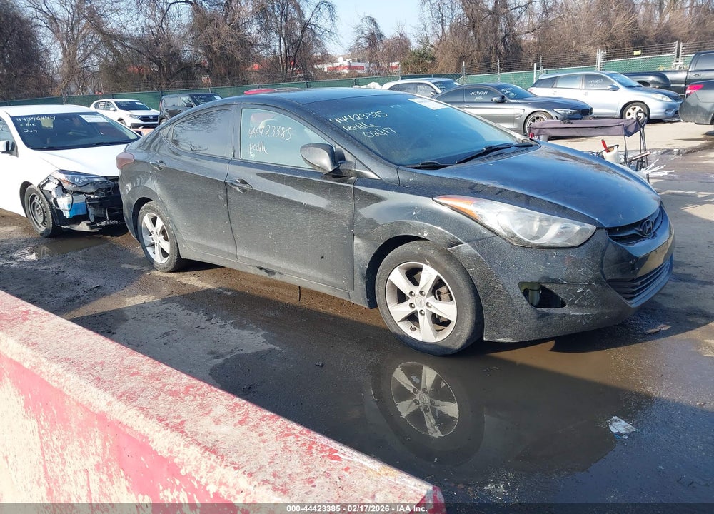 2013 HYUNDAI ELANTRA GLS VIN: 5NPDH4AE0DH426338