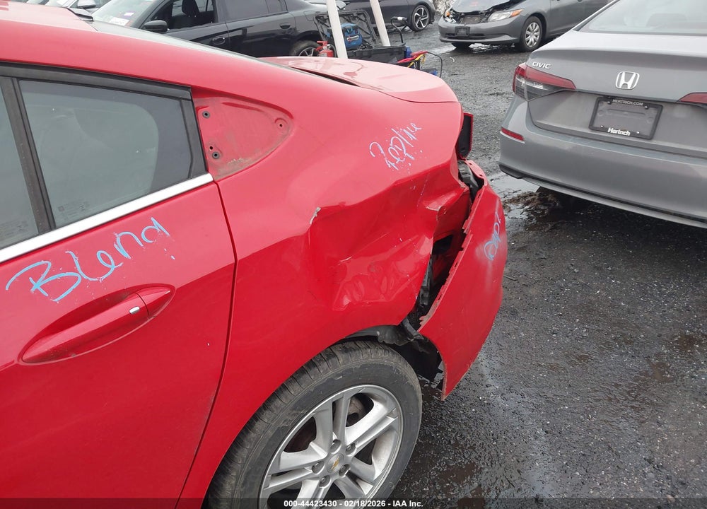 2018 CHEVROLET CRUZE LT AUTO VIN: 1G1BE5SM8J7119522
