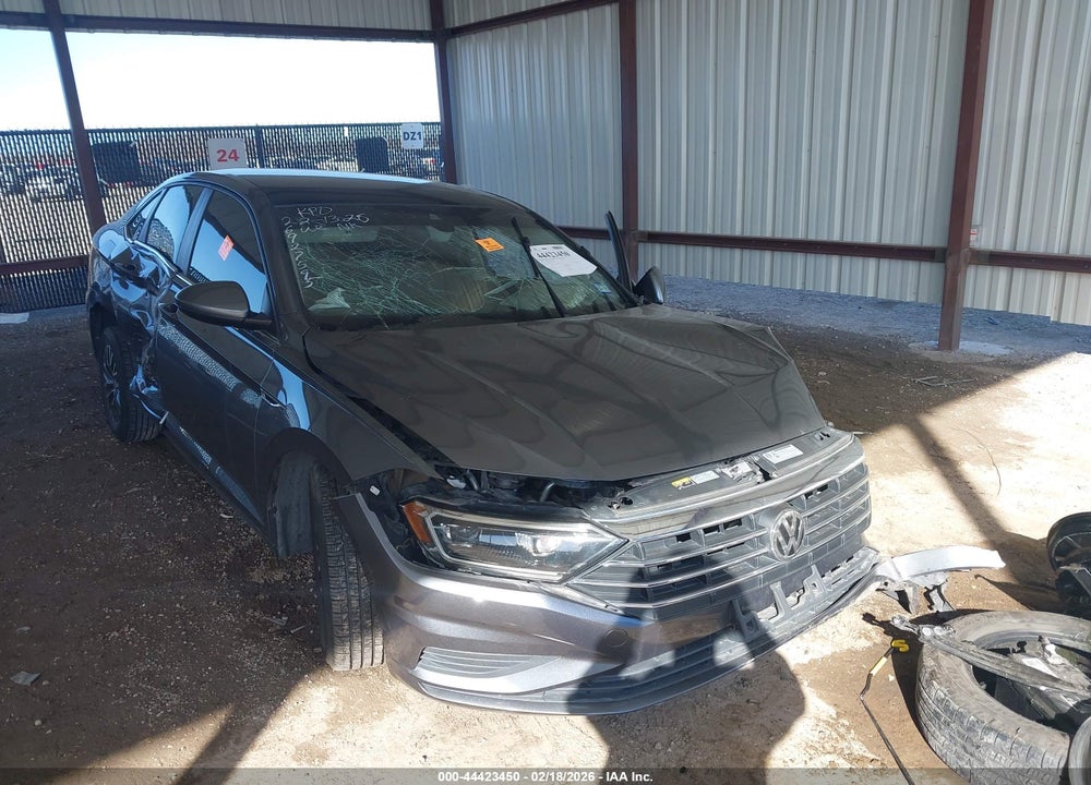 2019 VOLKSWAGEN JETTA 1.4T SEL VIN: 3VWEB7BU0KM231521