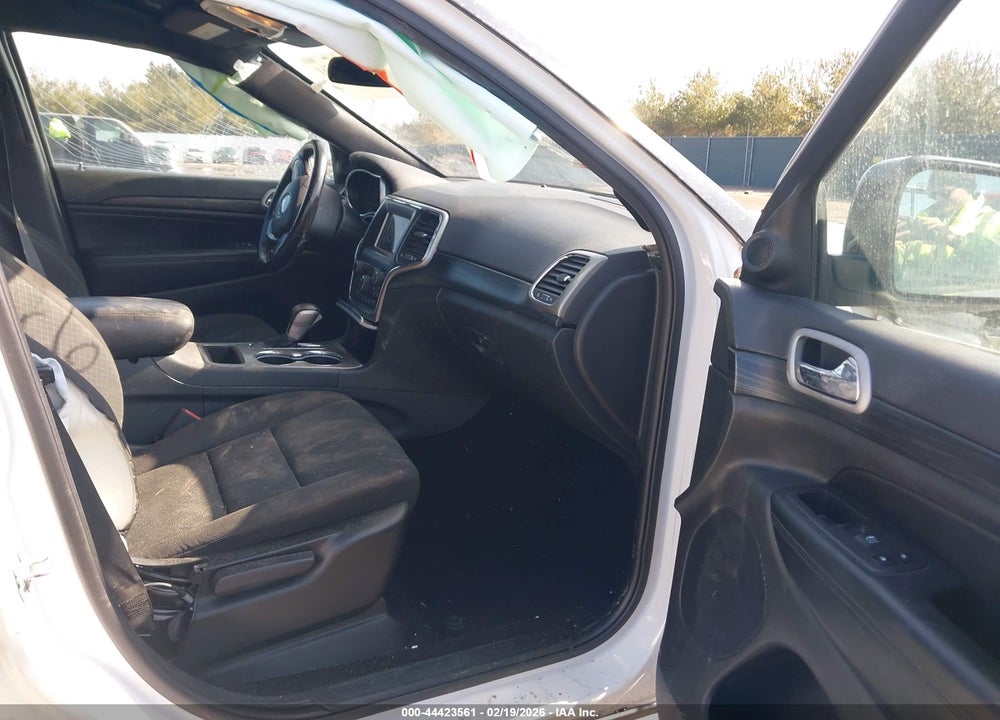 2020 JEEP GRAND CHEROKEE LAREDO VIN: 1C4RJFAG3LC366573