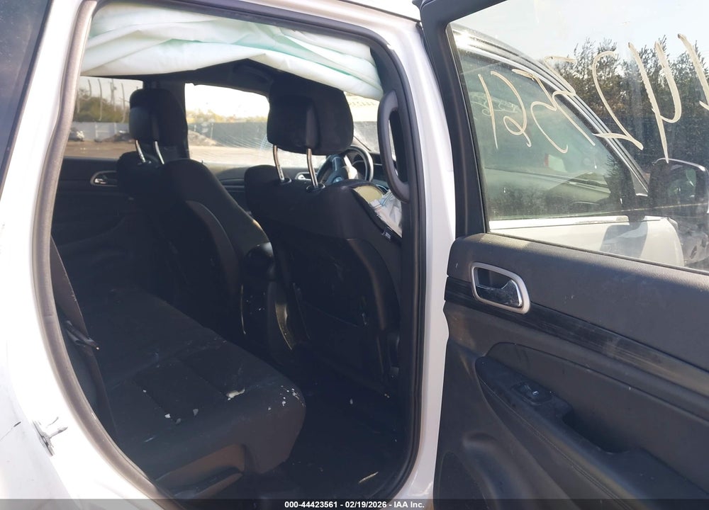 2020 JEEP GRAND CHEROKEE LAREDO VIN: 1C4RJFAG3LC366573