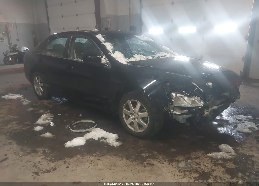 2005 HONDA ACCORD 3.0 EX VIN: 1HGCM66565A049214