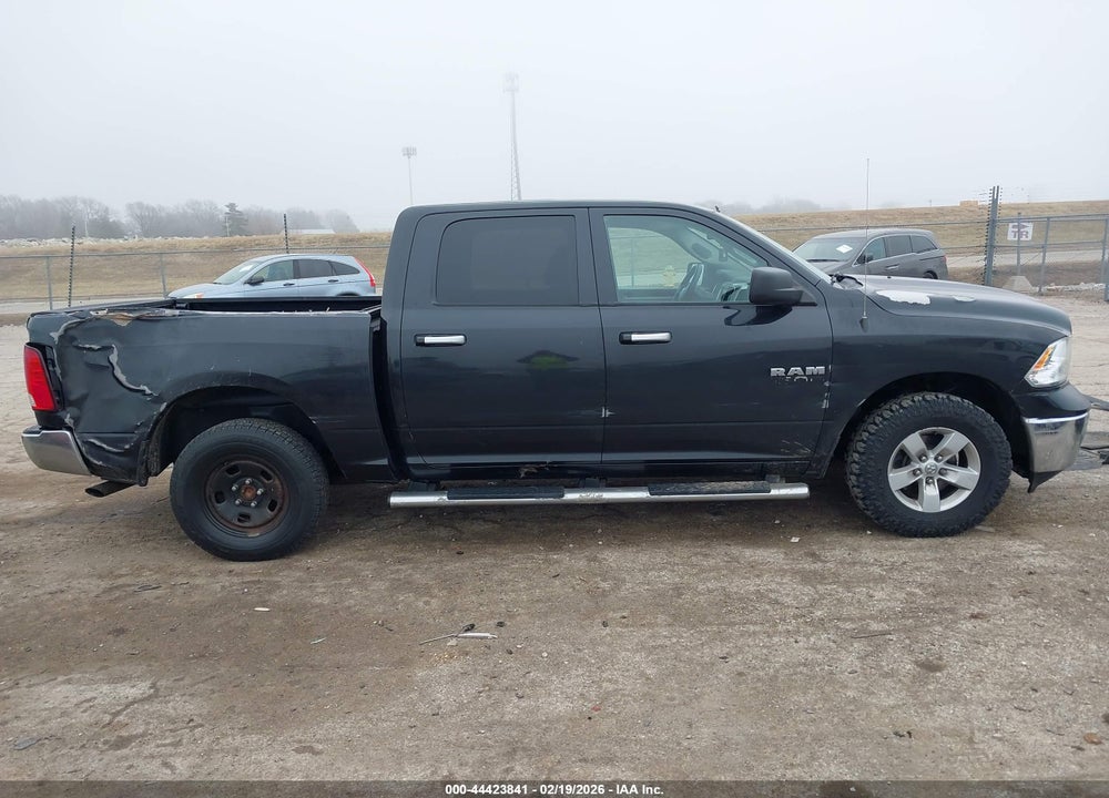 2018 RAM 1500 SLT VIN: 1C6RR7LG1JS346702