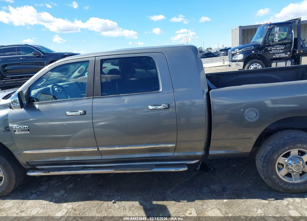 2011 RAM 2500 SLT VIN: 3D7UT2HL2BG581198