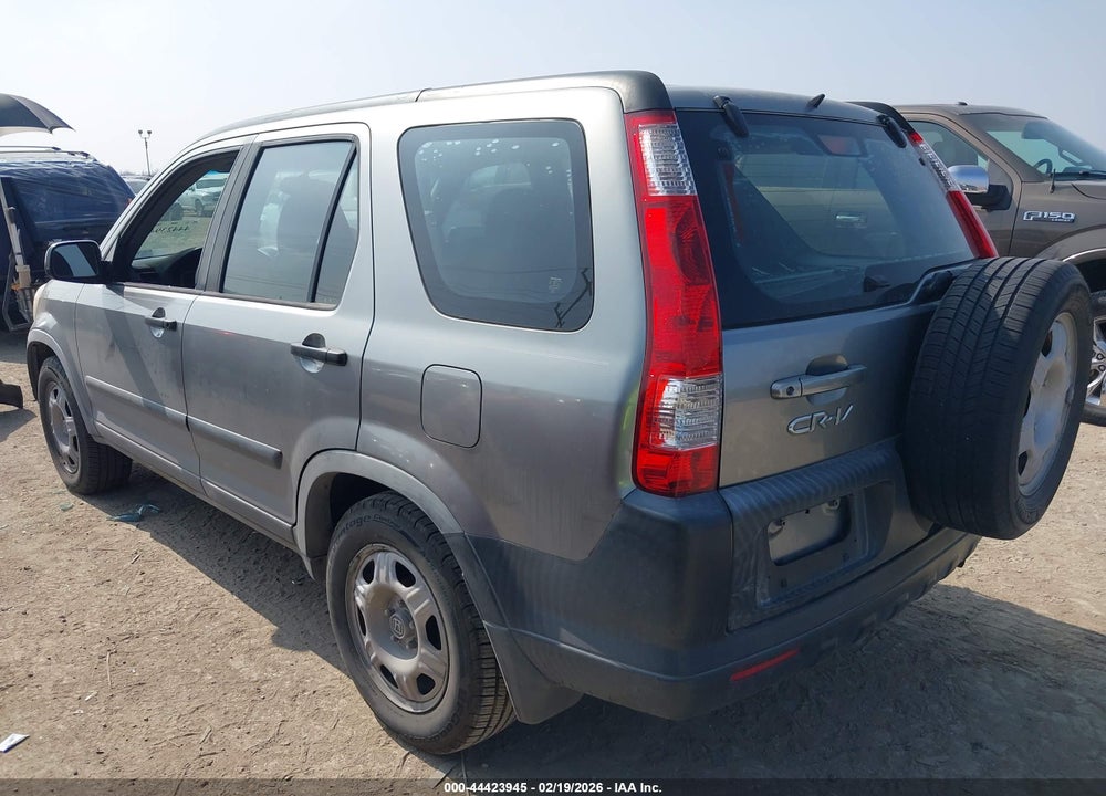 2005 HONDA CR-V LX VIN: JHLRD685X5C014267