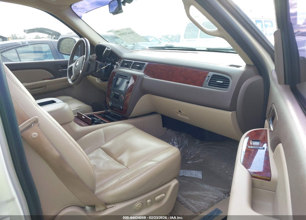 2009 CHEVROLET SUBURBAN 1500 LTZ VIN: 1GNFK36359R257078