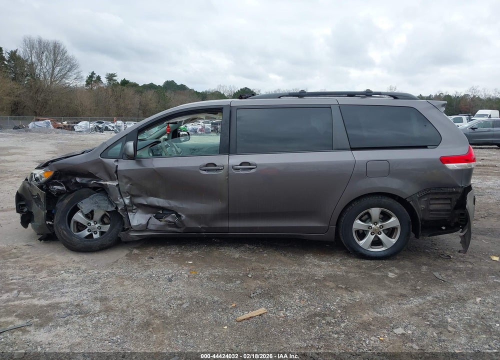 2012 TOYOTA SIENNA LE V6 8 PASSENGER VIN: 5TDKK3DC9CS269480
