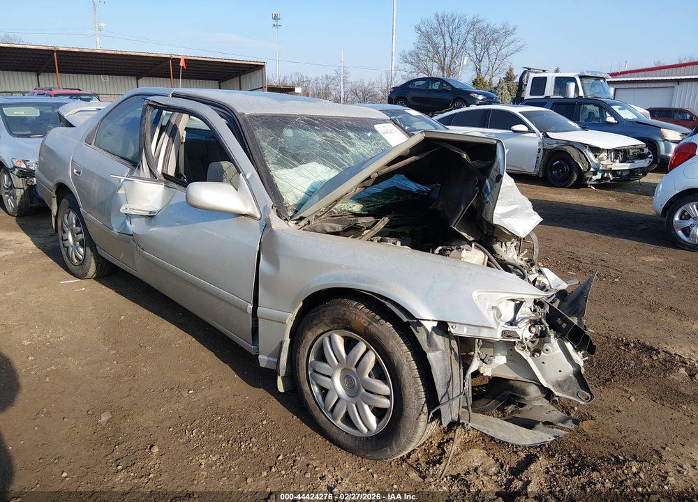 2001 TOYOTA CAMRY LE VIN: 4T1BG22K31U827690