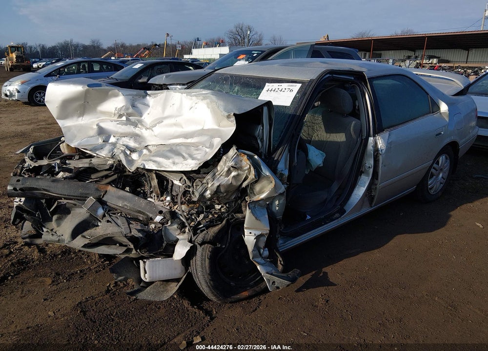2001 TOYOTA CAMRY LE VIN: 4T1BG22K31U827690