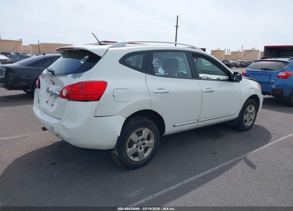 2014 NISSAN ROGUE SELECT S VIN: JN8AS5MT6EW104615