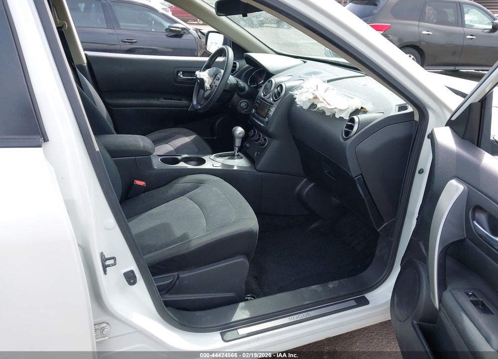 2014 NISSAN ROGUE SELECT S VIN: JN8AS5MT6EW104615
