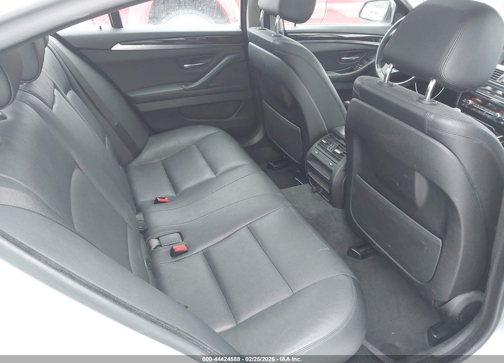2016 BMW 528I XDRIVE VIN: WBA5A7C54GG151392