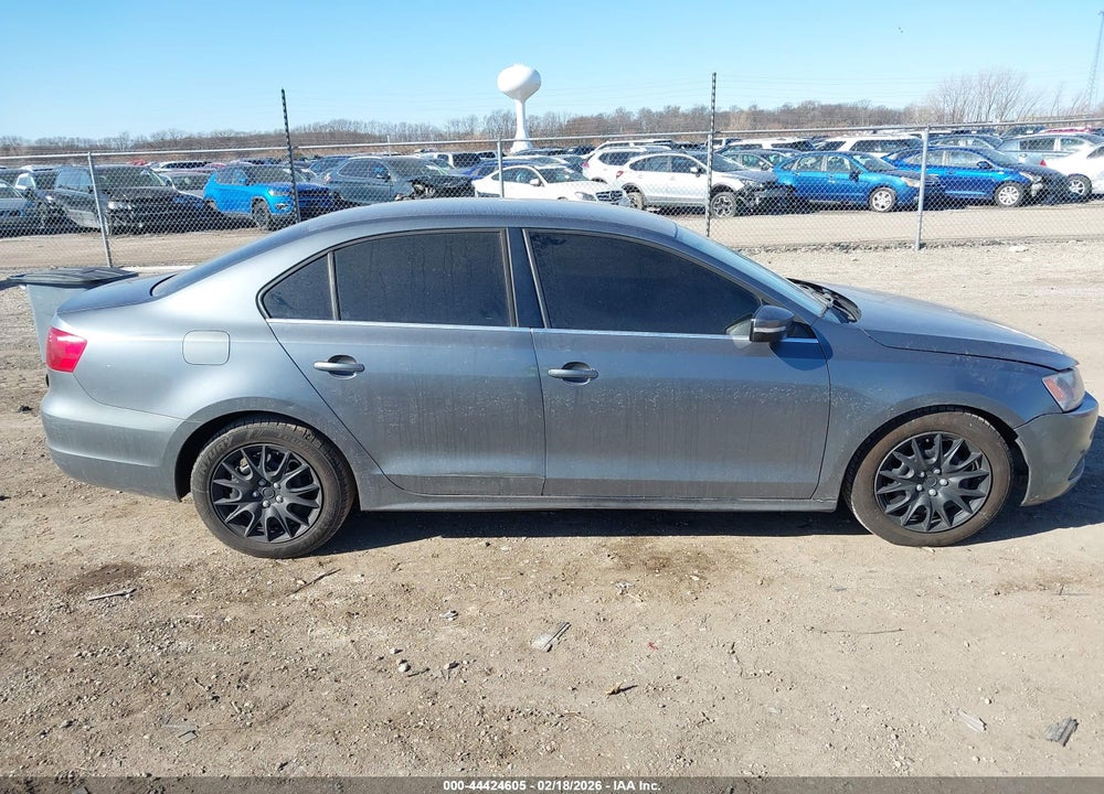 2013 VOLKSWAGEN JETTA 2.5L SE VIN: 3VWDX7AJ9DM383806
