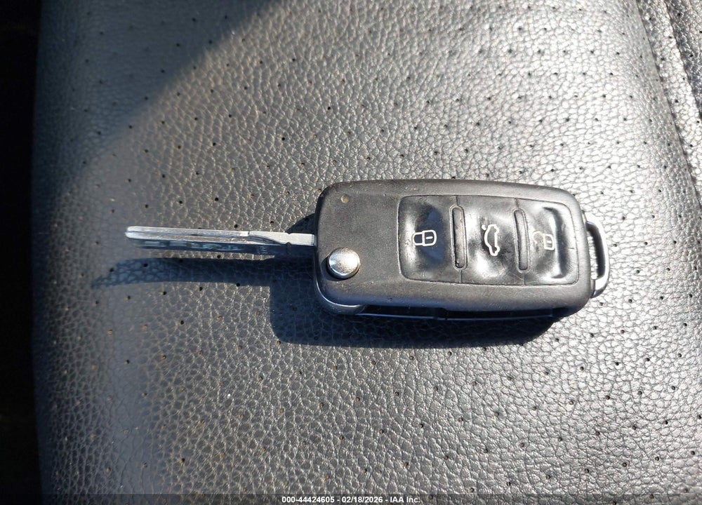 2013 VOLKSWAGEN JETTA 2.5L SE VIN: 3VWDX7AJ9DM383806