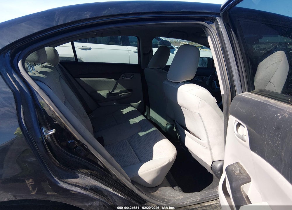 2014 HONDA CIVIC LX VIN: 19XFB2F58EE037662