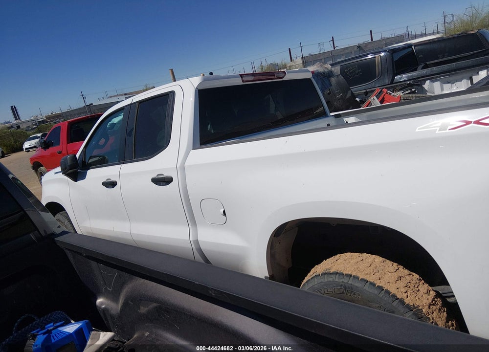 2025 CHEVROLET SILVERADO 1500 4WD  STANDARD BED WT VIN: 1GCRKAED3SZ201313