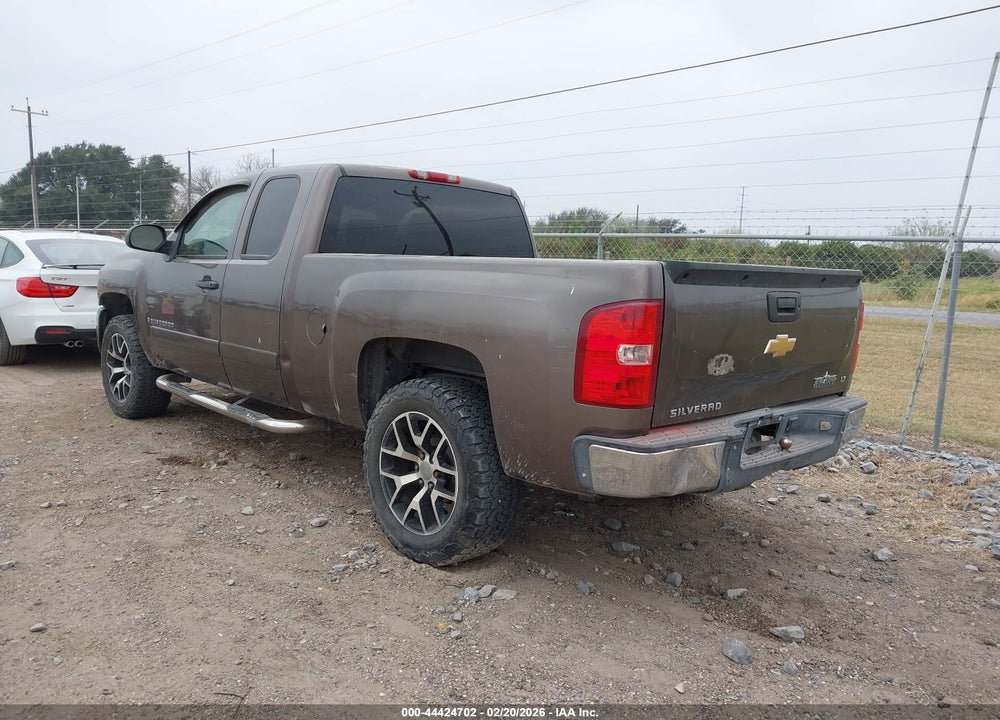 2008 CHEVROLET SILVERADO 1500 LT1 VIN: 2GCEC19C681132048