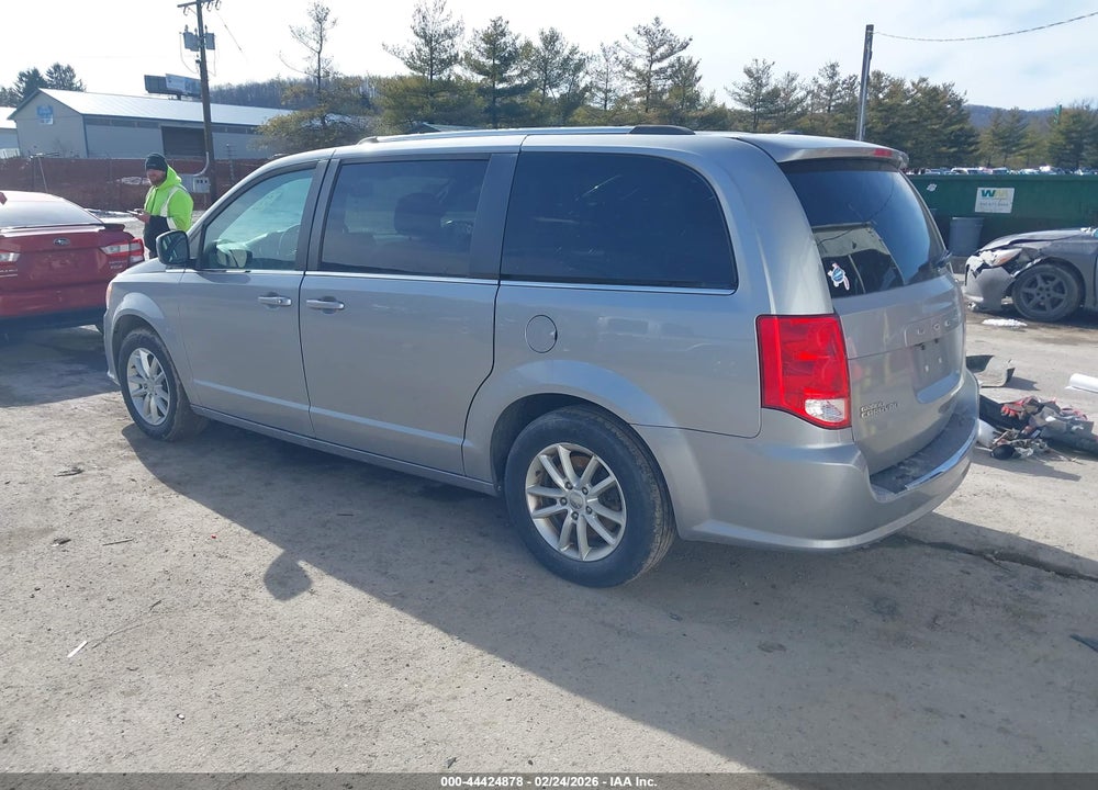 2019 DODGE GRAND CARAVAN SXT VIN: 2C4RDGCG7KR744054