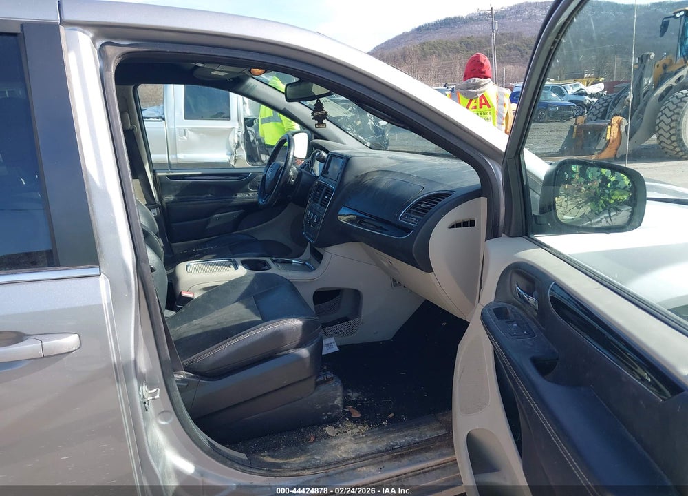 2019 DODGE GRAND CARAVAN SXT VIN: 2C4RDGCG7KR744054