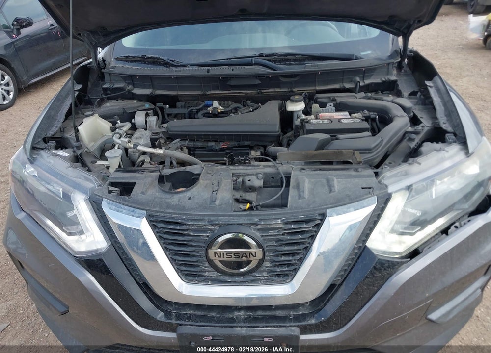 2019 NISSAN ROGUE S VIN: 5N1AT2MT5KC798052