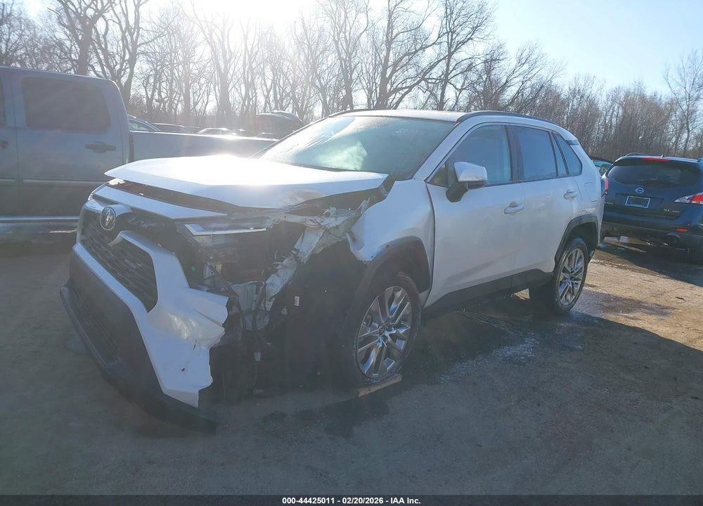2024 TOYOTA RAV4 XLE PREMIUM VIN: 2T3A1RFV8RW480516