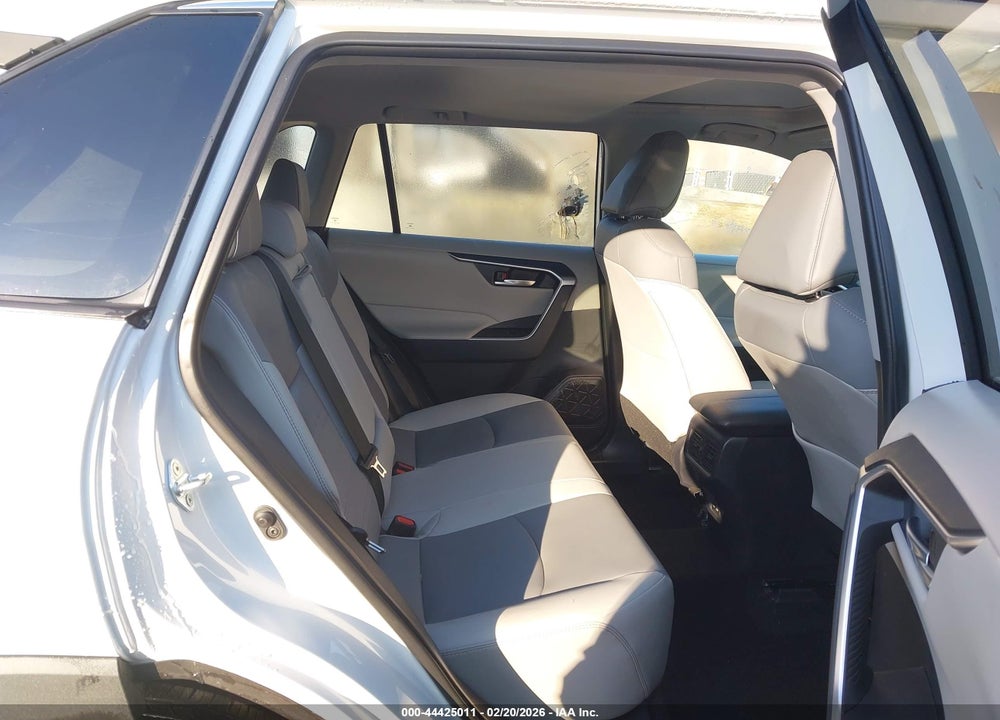 2024 TOYOTA RAV4 XLE PREMIUM VIN: 2T3A1RFV8RW480516