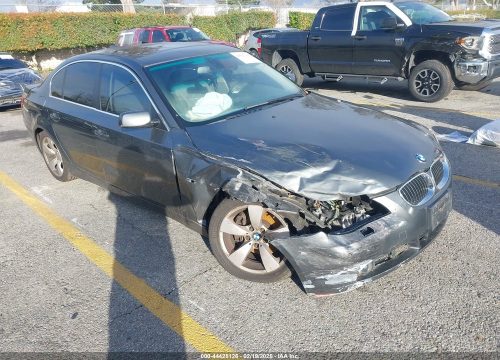 2007 BMW 525I VIN: WBANE53557CW67048