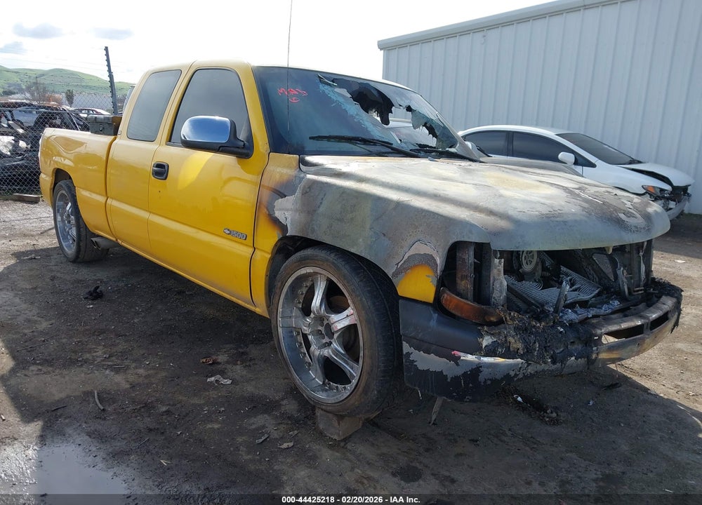 2000 CHEVROLET SILVERADO 1500 LS VIN: 1GCEC19V8YZ275477