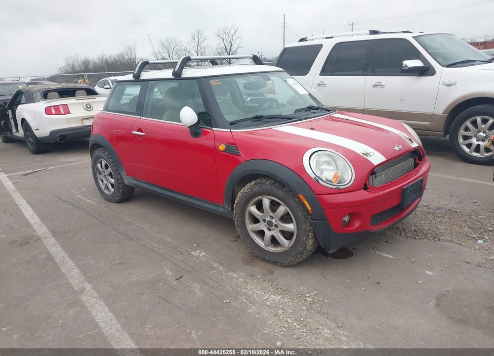 2010 MINI COOPER VIN: WMWMF3C51ATZ28261