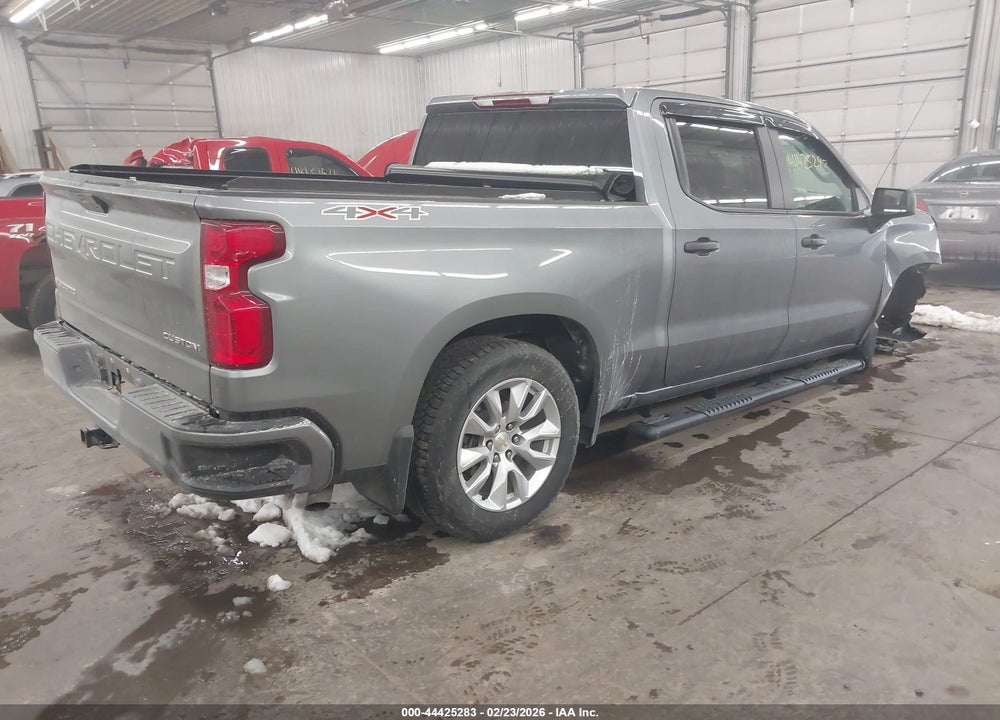2021 CHEVROLET SILVERADO 1500 4WD  SHORT BED CUSTOM VIN: 3GCPYBEK9MG284159