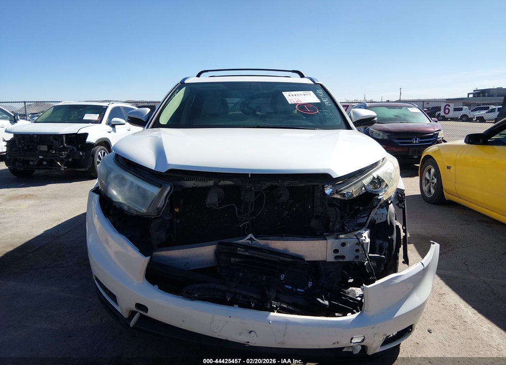 2016 TOYOTA HIGHLANDER XLE V6 VIN: 5TDKKRFH0GS140240
