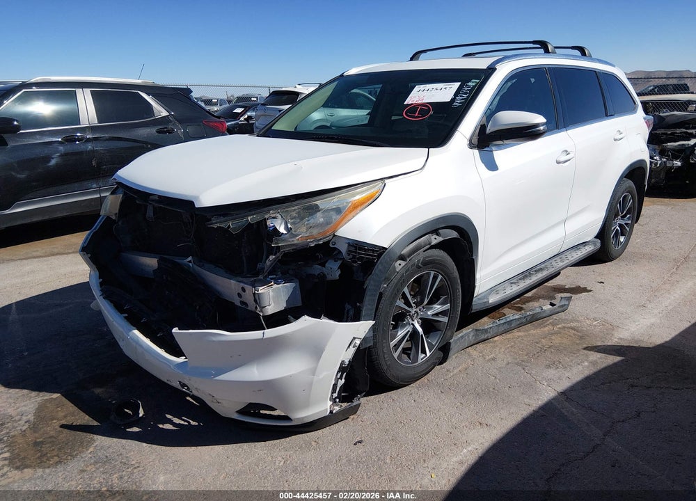 2016 TOYOTA HIGHLANDER XLE V6 VIN: 5TDKKRFH0GS140240