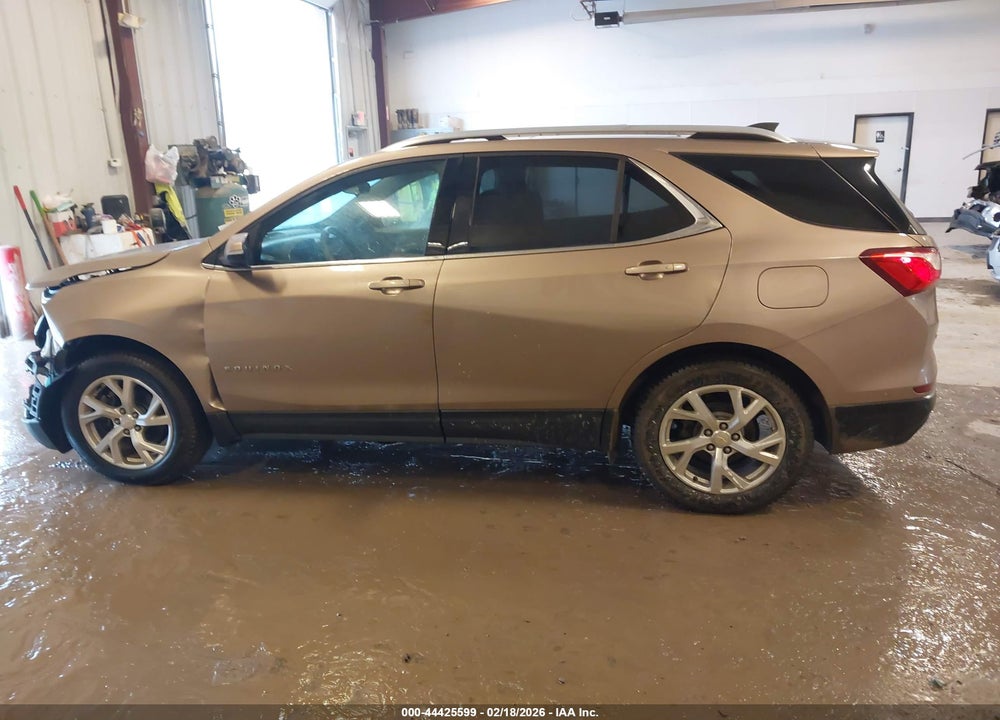 2018 CHEVROLET EQUINOX LT VIN: 2GNAXTEX8J6235866