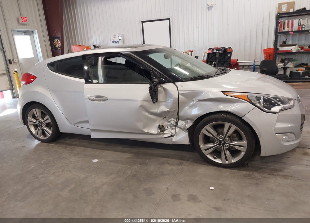 2017 HYUNDAI VELOSTER VALUE EDITION VIN: KMHTC6ADXHU317440