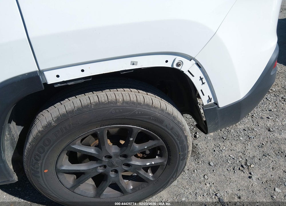 2014 JEEP CHEROKEE SPORT VIN: 1C4PJMABXEW298290