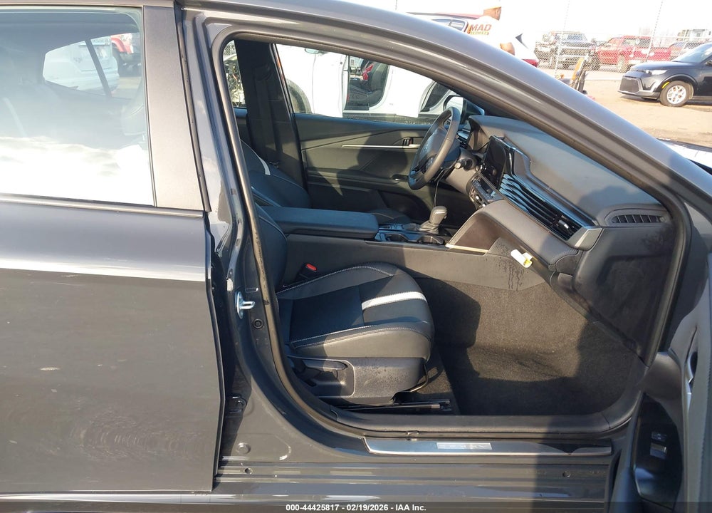 2026 TOYOTA CAMRY SE VIN: 4T1DAACK6TU225338