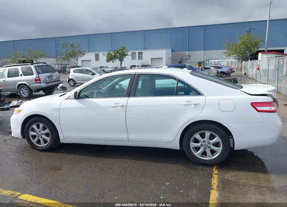 2011 TOYOTA CAMRY LE VIN: 4T1BF3EK5BU778109