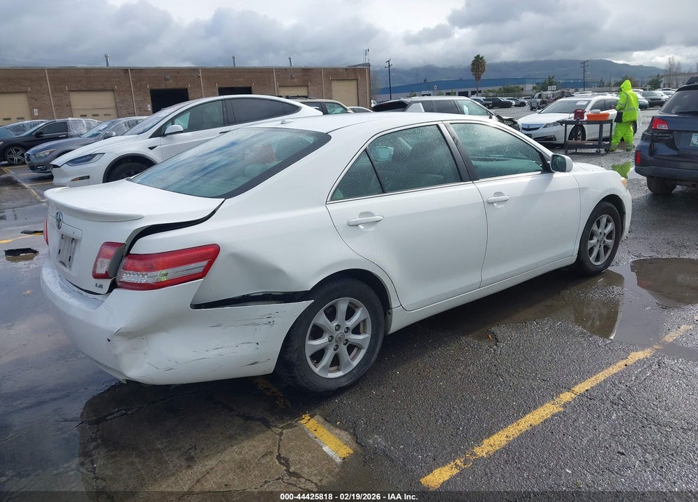 2011 TOYOTA CAMRY LE VIN: 4T1BF3EK5BU778109