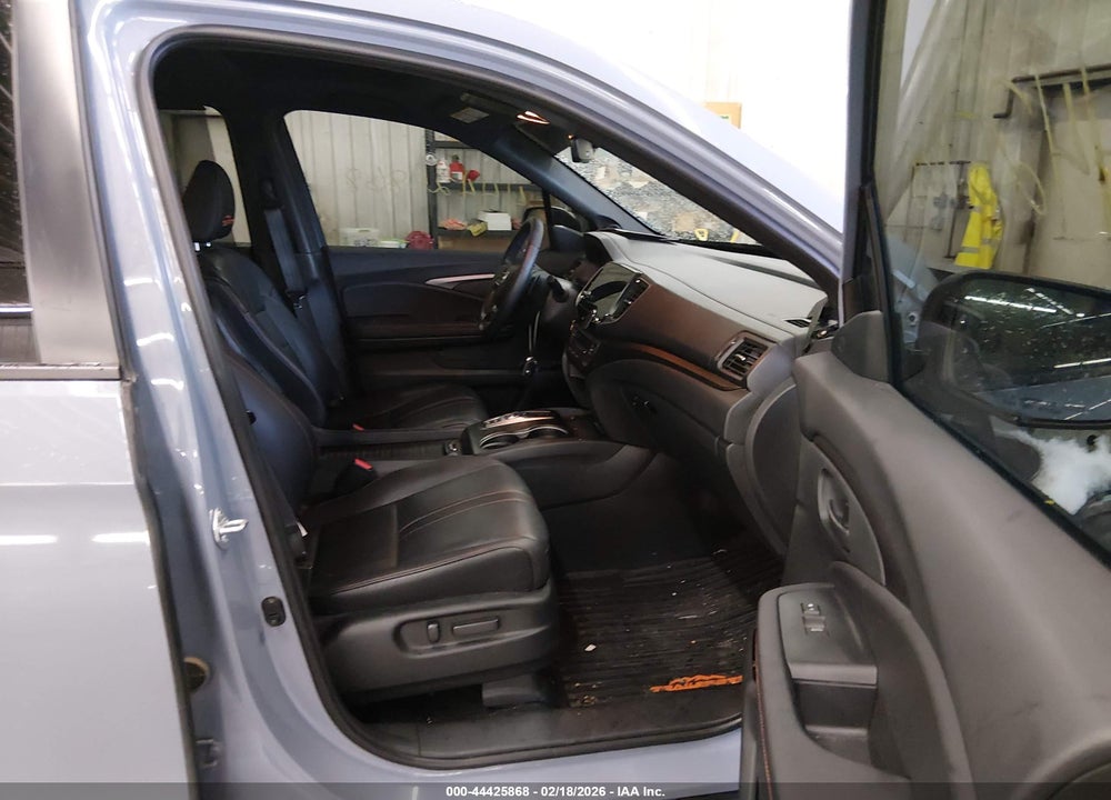 2023 HONDA PASSPORT AWD TRAILSPORT VIN: 5FNYF8H67PB032321