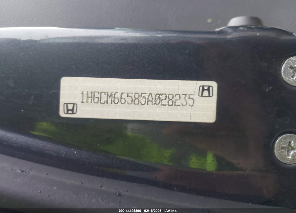 2005 HONDA ACCORD 3.0 EX VIN: 1HGCM66585A028235