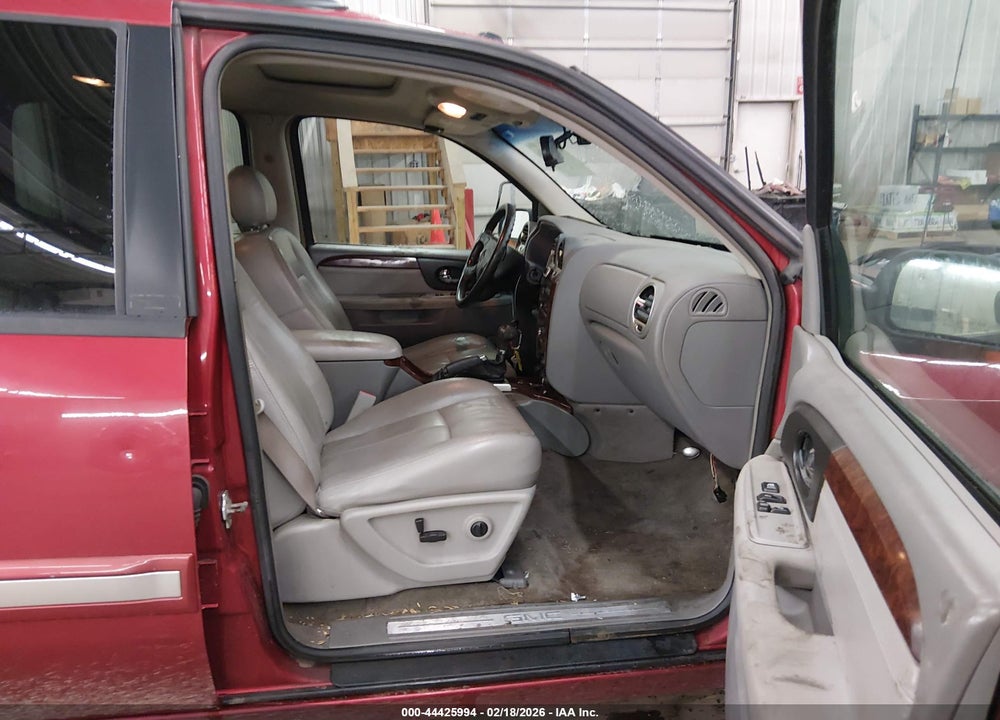 2005 GMC ENVOY XL SLT VIN: 1GKET16S456150651