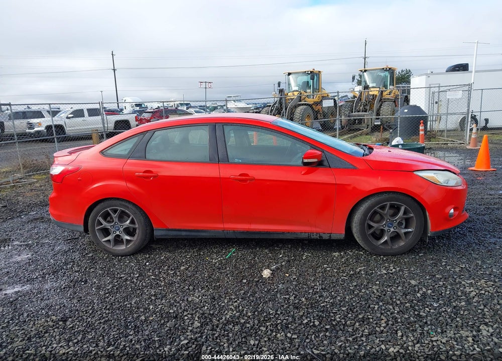 2014 FORD FOCUS SE VIN: 1FADP3F24EL123934