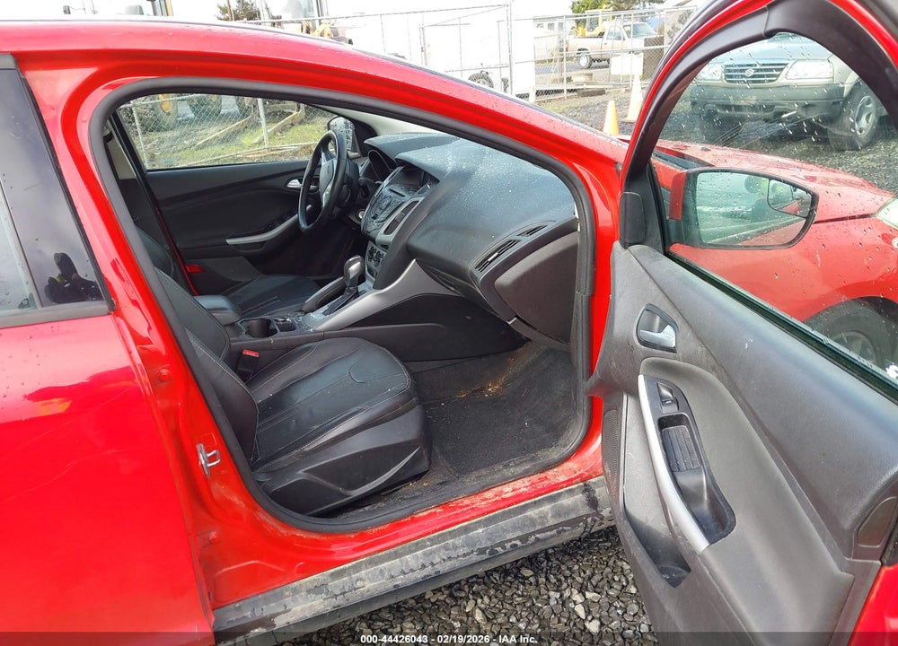 2014 FORD FOCUS SE VIN: 1FADP3F24EL123934
