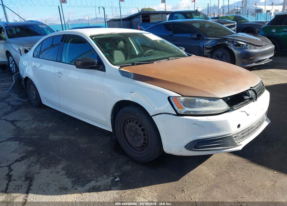 2014 VOLKSWAGEN JETTA 2.0L S VIN: 3VW2K7AJ0EM329995