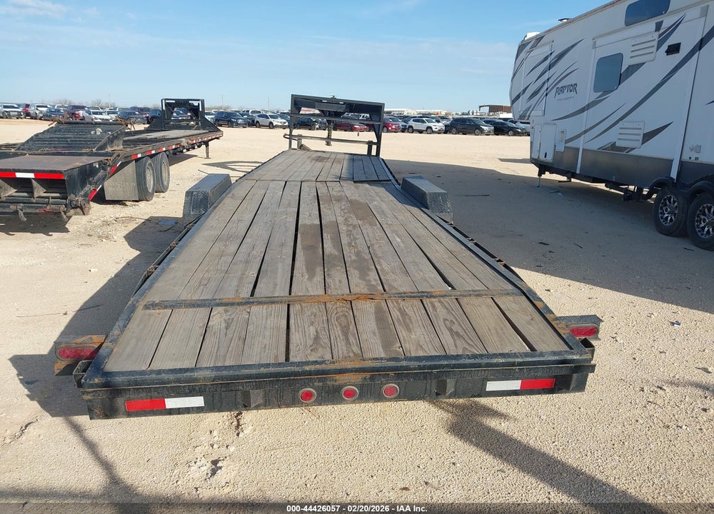 2025 TRIPLE R GOOSENECK FLATBED VIN: 59N1G342XSB024350