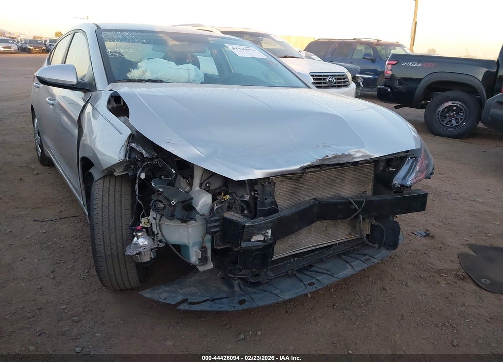 2019 HYUNDAI ELANTRA SE VIN: 5NPD74LF0KH442075